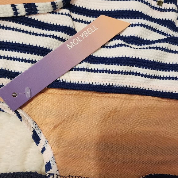 Molybell Modest Swimsuit for Women Athletic One Piece Bathing Suit with Zipper - Picture 7 of 9